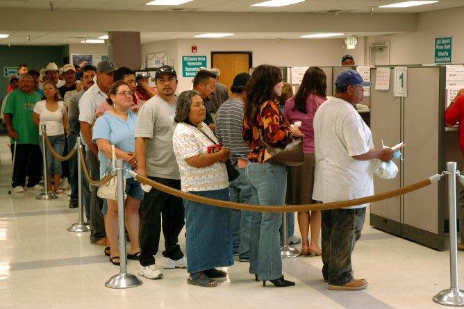 Более 40 млн американцев подали заявки по безработице с начала вспышки коронавируса - usa.one - Сша - Washington