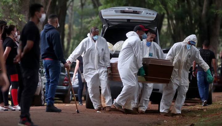 Новый "антирекорд": в Бразилии за сутки более 1000 человек умерли от коронавируса - vesti.ru - Бразилия