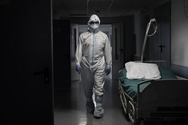 В Москве за сутки скончались 76 пациентов с коронавирусом - govoritmoskva.ru - Москва
