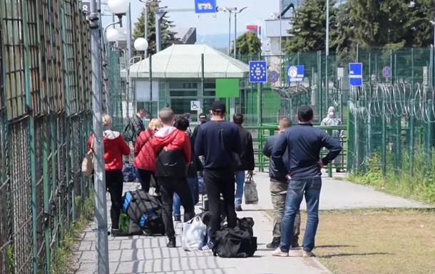 Работу единственного пешего перехода на польской границе показали на видео - korrespondent.net - Польша