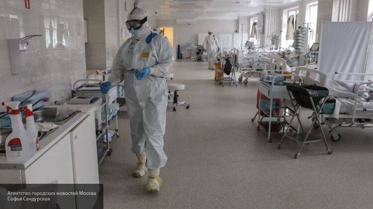 Минтруд РФ рассказал о пенсионном стаже медиков, работающих с пациентами с коронавирусом - inforeactor.ru - Россия