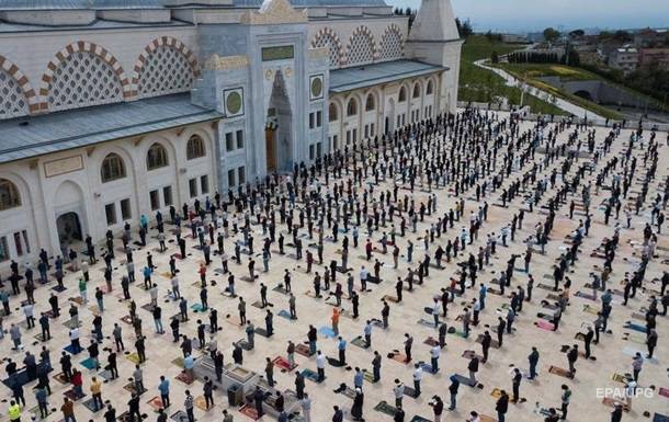 В Турции открыли мечети после карантина - korrespondent.net - Турция - Украина - Стамбул