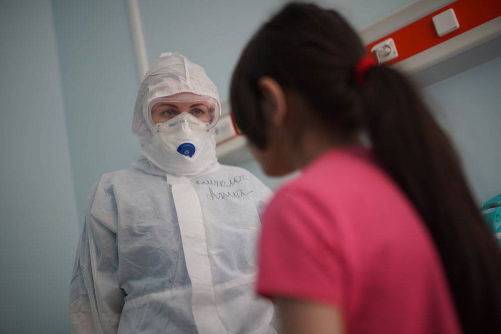 Валерий Безносенко - Инфекционист перечислил осложнения у детей после коронавируса - vm.ru