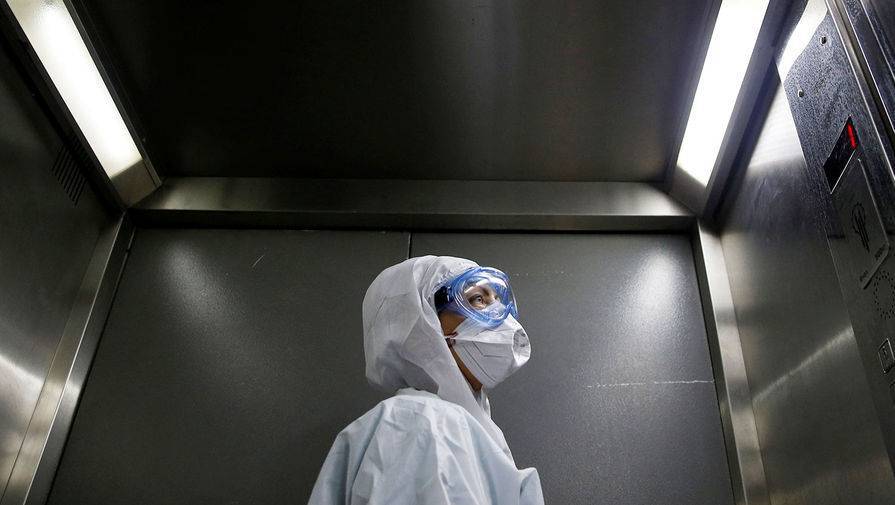 В Японии за сутки от коронавируса умерло рекордное количество человек - gazeta.ru - Ухань - Япония