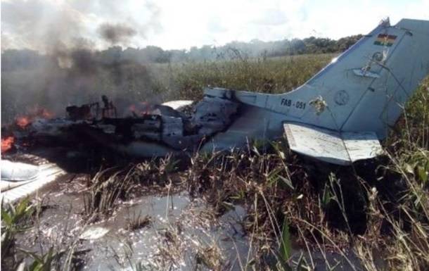В Боливии разбился военный самолет с гражданами Испании - korrespondent.net - Испания - Боливия