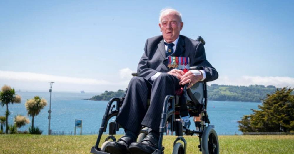 99-летний британский ветеран обратился к людям на фоне пандемии - ren.tv - Англия