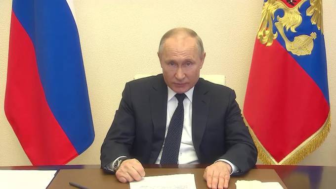 Владимир Путин - Дмитрий Песков - Песков считает, что Путину придется пожить в условиях ограничений - piter.tv - Россия - Москва