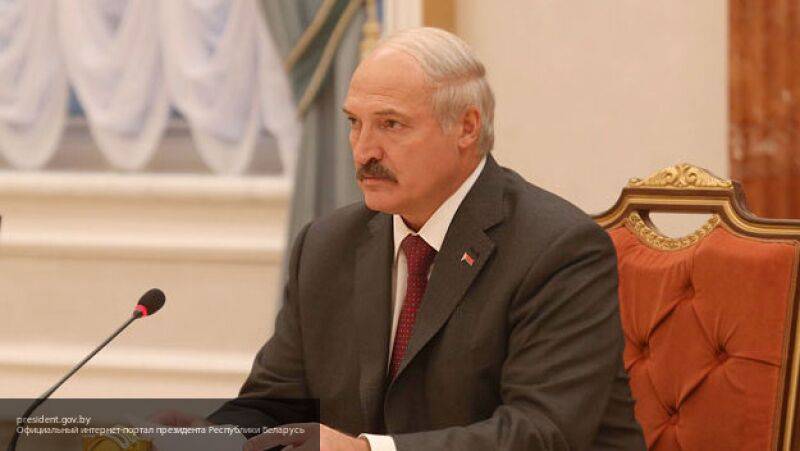 Александр Лукашенко - Лукашенко объяснил, почему не может отменить парад Победы в Минске - nation-news.ru - Белоруссия - Минск