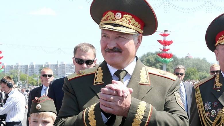 Лукашенко не отменил парад Победы из-за коронавируса - newizv.ru - Россия - Белоруссия