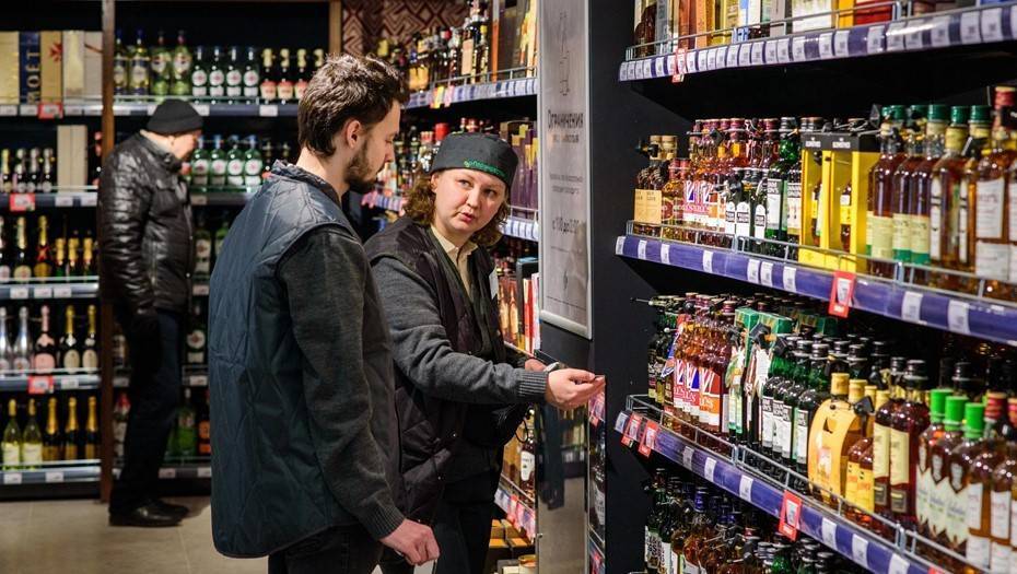 Михаил Мурашко - Потребления алкоголя в России увеличилось за время самоизоляции - dp.ru - Россия