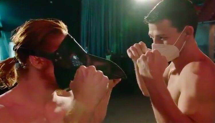 Вильям Куарантилло - Боец UFC пришел на дуэль взглядов в маске «чумного доктора» - newtvnews.ru