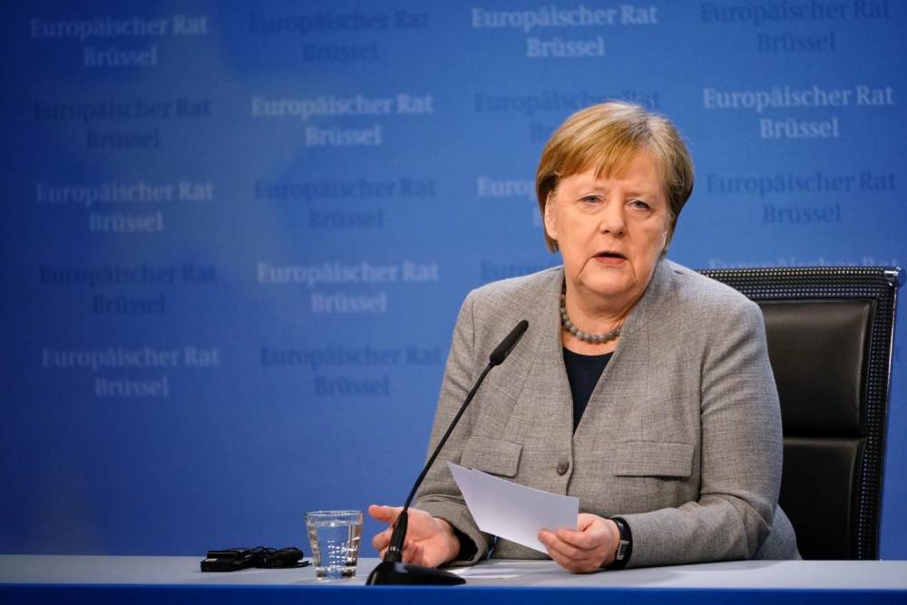 Дональд Трамп - Ангела Меркель - Штеффен Зайбер - Ангела Меркель пока не согласилась на очное участие в саммите G7 в Вашингтоне - vm.ru - Россия - Сша - Германия - Вашингтон