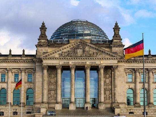 Ангела Меркель - Штеффен Зайберт - Канцлер ФРГ отказалась приехать в Вашингтон на саммит G7 в очном формате - newtvnews.ru - Германия - Вашингтон