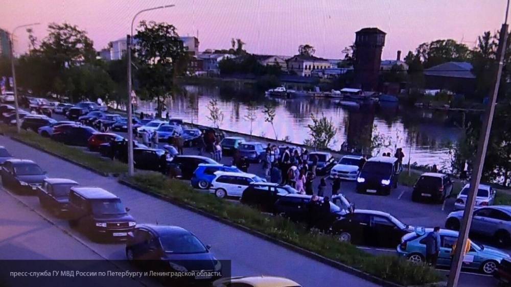 Стритрейсеры с парковки на Васильевском острове попали в полицию - nation-news.ru - Санкт-Петербург