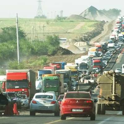 Автомобильные пробки образовались на выездах из Краснодара в сторону Черноморского побережья - radiomayak.ru - Краснодар