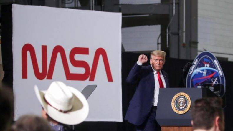 Дональд Трамп - Трамп: запуск SpaceX с астронавтами на борту вдохновляет всех американцев - usa.one - Сша