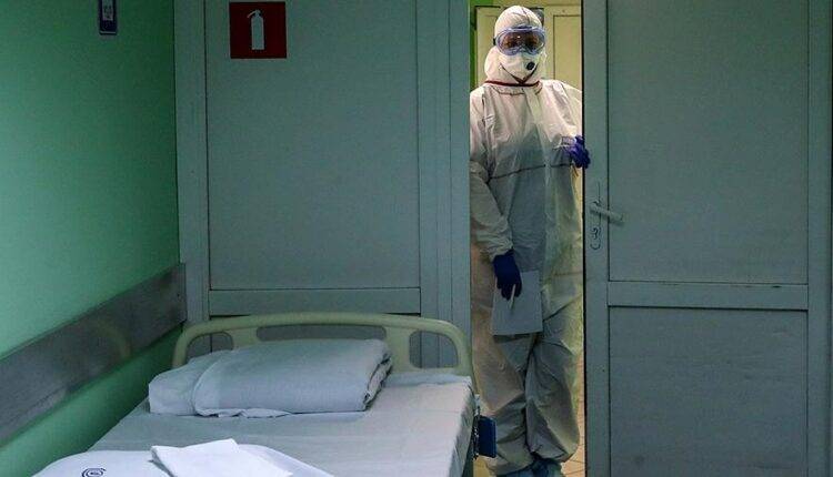 В Москве за сутки скончались 35 пациентов с коронавирусом - newtvnews.ru - Москва