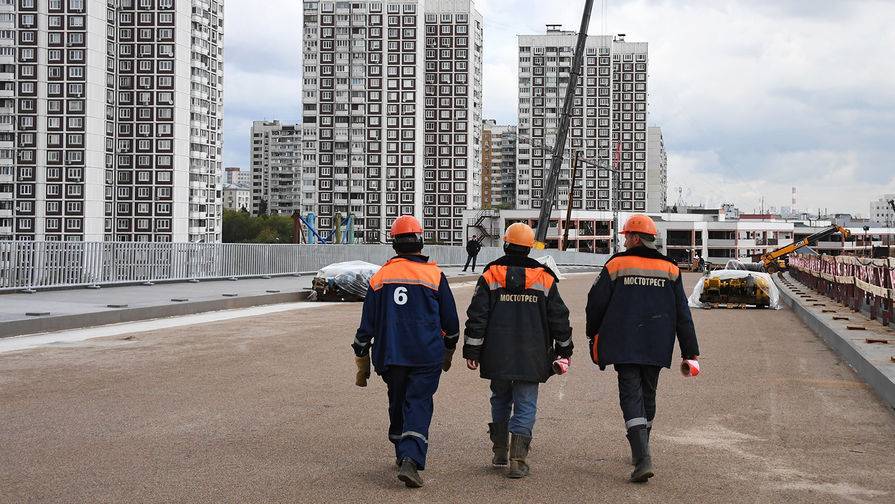 Андрей Бочкарев - В Москве на ряде строительных объектов возобновят работы с 6 мая - gazeta.ru - Россия - Москва