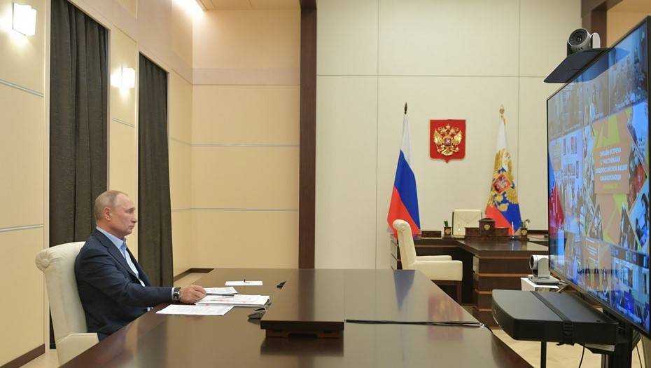Владимир Путин - Дмитрий Песков - Путин проведет совещание по поэтапного снятию режима самоизоляции - dp.ru - Россия