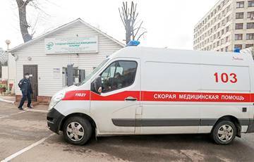 Минчанину с COVID-19 пришлось самому ехать в больницу, где его подключили к аппарату ИВЛ - charter97.org - Минск