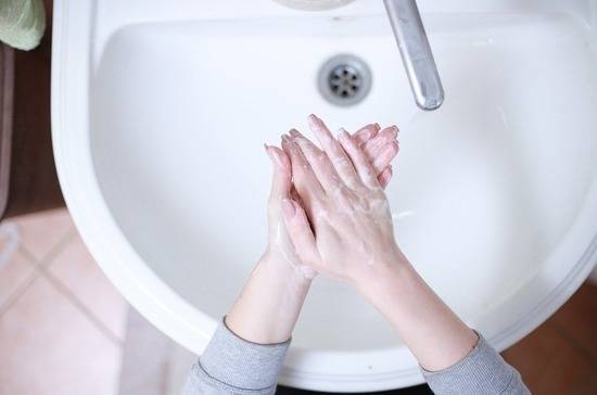 Адан Гебрейесус - В ВОЗ назвали мытьё рук одним из лучших средств борьбы с коронавирусом - pnp.ru