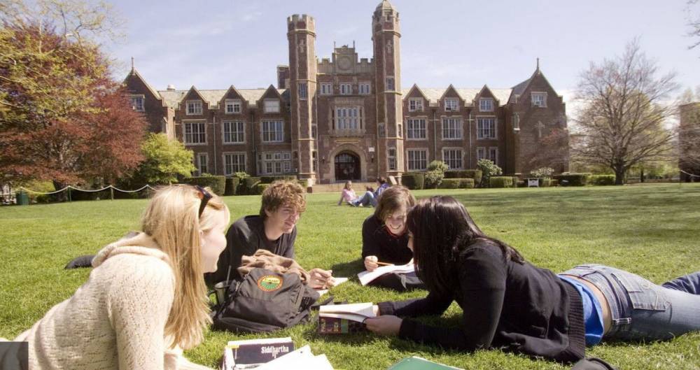 Правительство Британии раскритиковали за отказ в финансовой поддержке студентов - politexpert.net - Англия