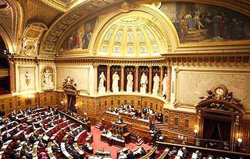 Сенат Франции отклонил план выхода из изоляции после 11 мая - charter97.org - Франция