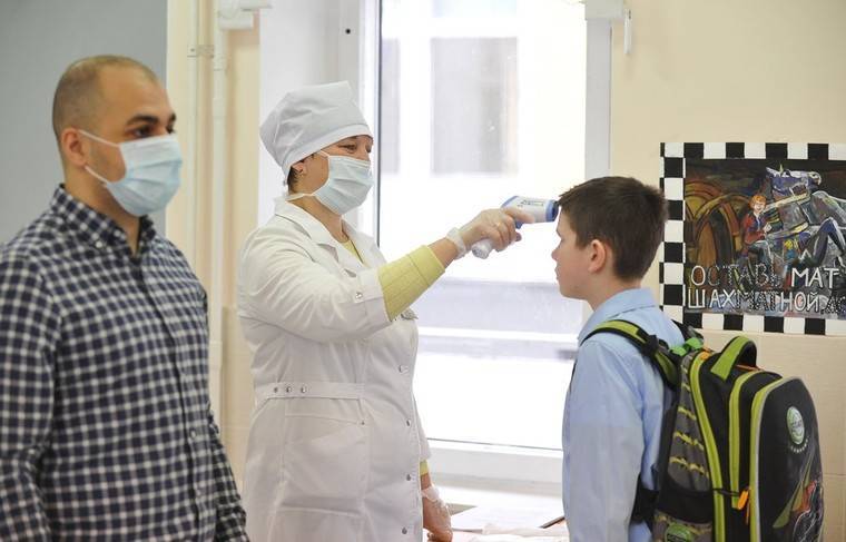 Медики не выявили тяжёлых форм течения коронавируса у российских школьников - news.ru - Россия