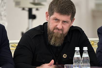 Рамзан Кадыров - Кадыров потребовал наказать чеченцев за съемку задержаний нарушителей карантина - lenta.ru - республика Чечня