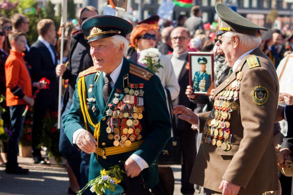 «Есть еще крепенькие». Ветеранская организация приглашает участников войны на парад во время коронавируса - belsat.eu