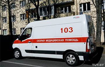 От COVID-19 умерла 30-летняя женщина из Микашевичей - charter97.org - район Лунинецкий