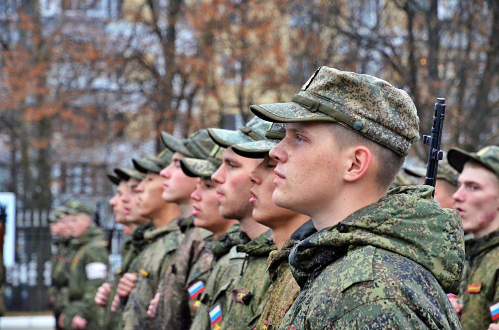 Военные комиссариаты столицы начнут принимать призывников 12 мая - vm.ru - Москва