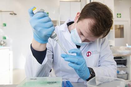 Дмитрий Лопатин - Российские ученые разработали сдерживающие коронавирус нанонити для масок - lenta.ru - Краснодарский край