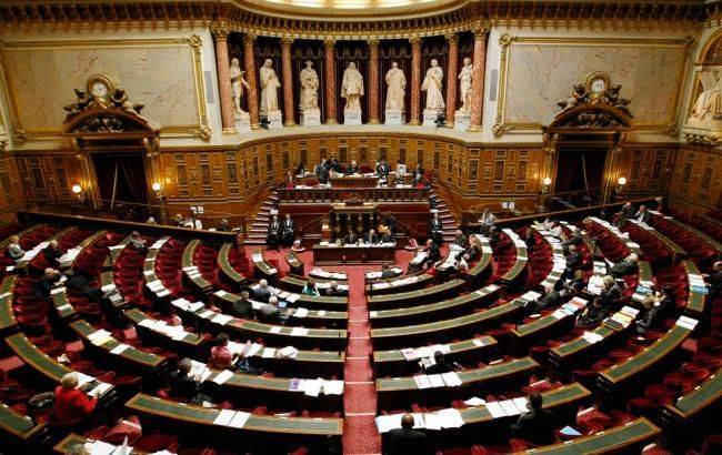 Сенат Франции поддержал продление режима ЧП до 10 июля - rbc.ua - Франция - Украина