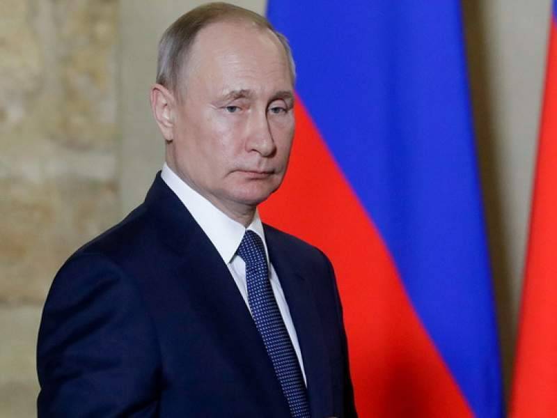 Владимир Путин - Дмитрий Песков - Путин рассмотрит рекомендации по постепенному выходу из режима ограничений - dayonline.ru