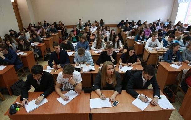 Виктор Ляшко - Учебные заведения Украины не откроются до осени - korrespondent.net - Украина - Минздрав
