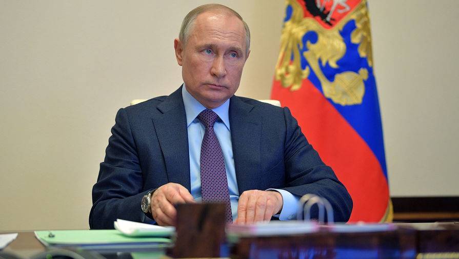 Владимир Путин - Путин считает, что снятие ограничений возможно только с учетом мнения ученых - gazeta.ru - Россия