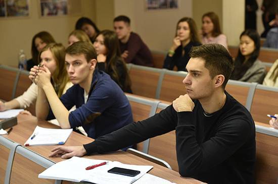 Минобрнауки не планирует переносить начало нового учебного года в вузах - pnp.ru - Россия