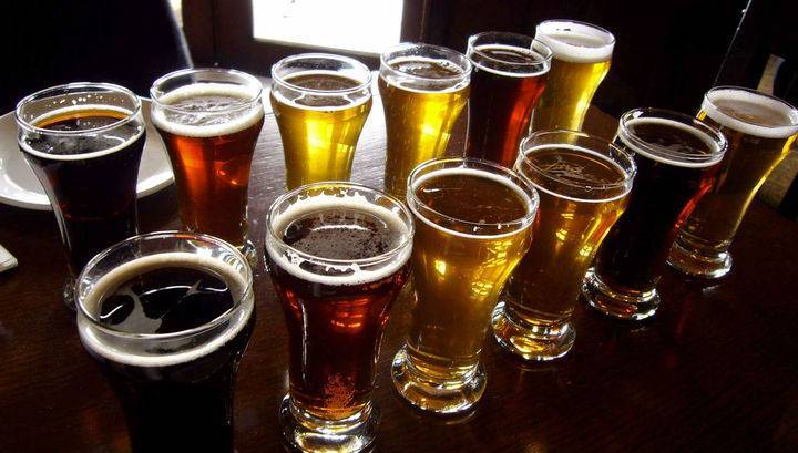 10 миллионов литров пива уничтожат во Франции из-за коронавируса - vesti.ru - Франция