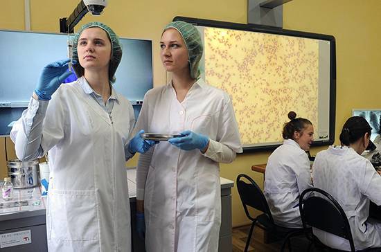 В Минобрнауки разъяснили условия привлечения студентов-медиков к работе с больными COVID-19 - pnp.ru