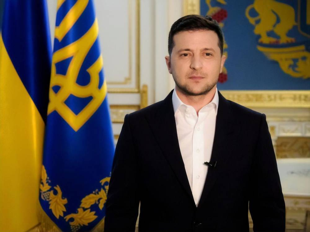 Зеленский заявил, что в украинской политике активизировался вирус "хитросделанности" и раскритиковал идеи Корниенко. Видео - gordonua.com - Украина