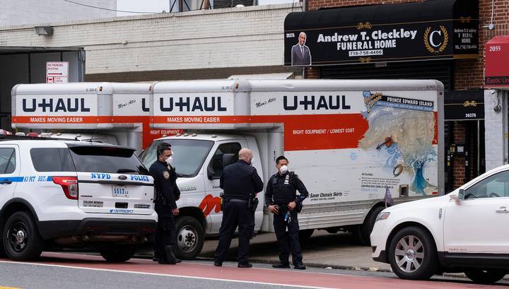 Жертвами коронавируса стали более 40 полицейских Нью-Йорка - vesti.ru - Нью-Йорк - Нью-Йорк