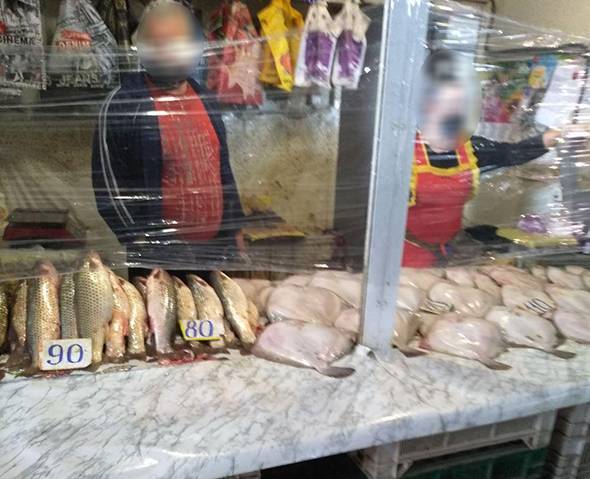 После открытия рынков в Мелитополе, правоохранители выявили нелегальную торговлю рыбой - inform.zp.ua - Мелитополь - Торговля