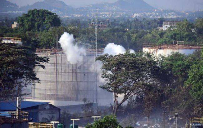 Число погибших из-за утечки газа на заводе LG в Индии возросло - rbc.ua - Индия