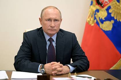 Владимир Путин - Путин призвал «не перегибать палку» при возвращении к нормальной жизни - lenta.ru - Россия
