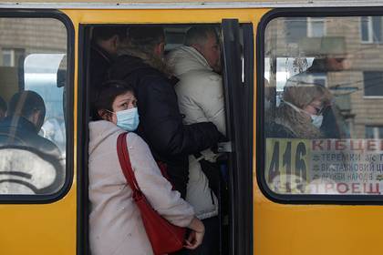 На Украине пенсионерка заразила коронавирусом 35 человек - lenta.ru - Украина - Днепропетровск - Днепр