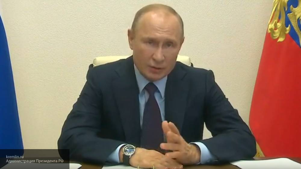 Владимир Путин - Путин оценил возможность постепенного снятия ограничений по коронавирусу - nation-news.ru - Россия