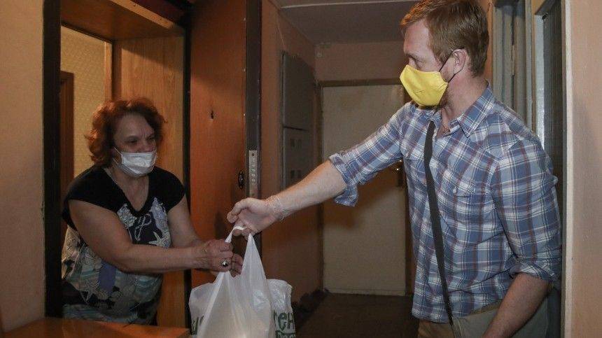 Помощь по зову сердца: как волонтеры заботятся о самых уязвимых в период пандемии - 5-tv.ru