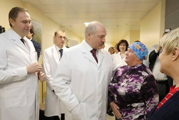 Александр Лукашенко - Лукашенко уверен в правильности выбранного пути борьбы с Covid-19 - eadaily.com - Белоруссия - Минск