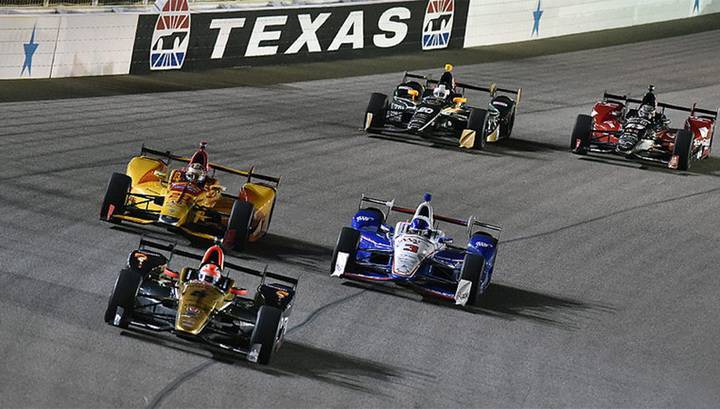 Американские гонки Indycar стартуют в Техасе при пустых трибунах - vesti.ru - state Texas - штат Техас